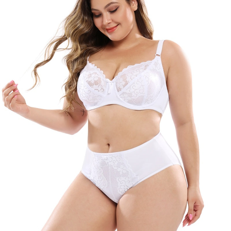Plus Size Elegance – Lingerie Set