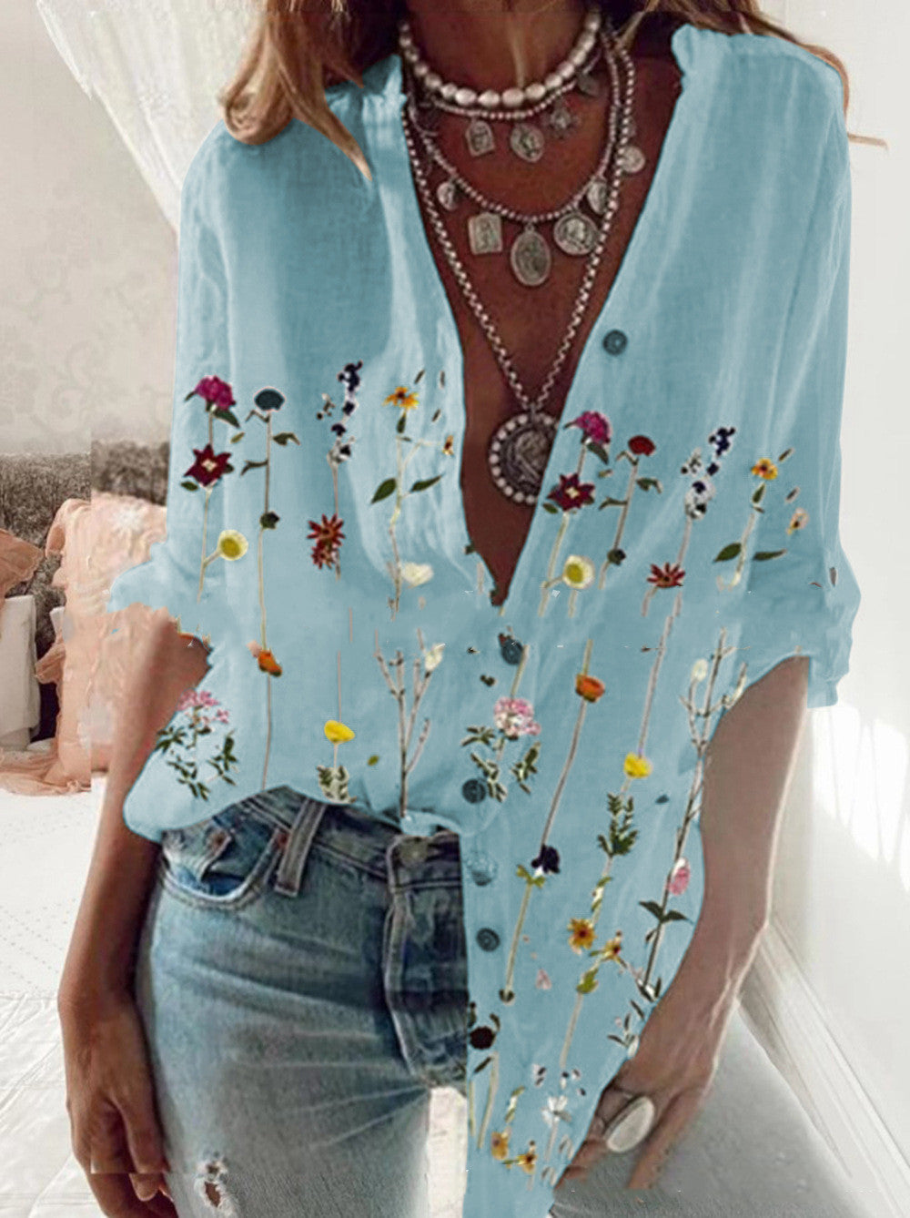 Boho-style mint floral print spring shirt in light fabric for women