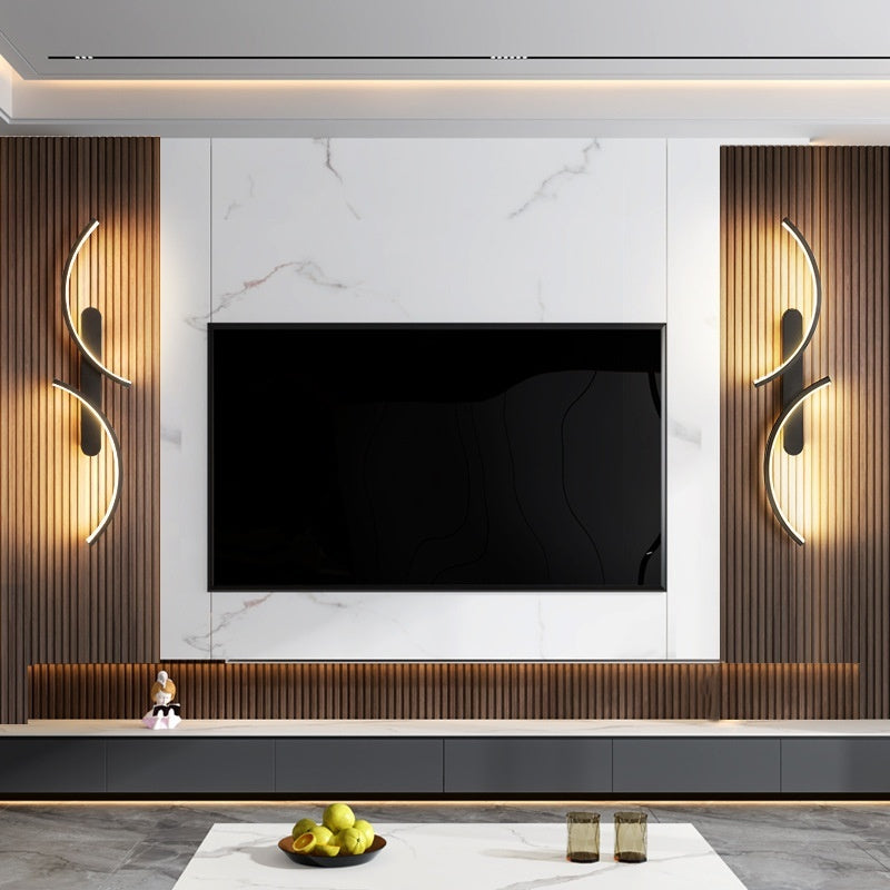 Seinävalaisin olohuoneessa, moderni sisustus ja tunnelmavalaistus