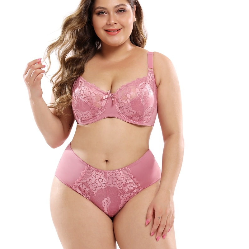 Plus Size Elegance – Lingerie Set