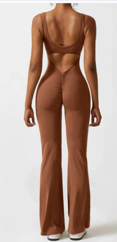 Sculpting Yoga outfit Brown