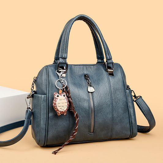 Chic and Functional Handbag