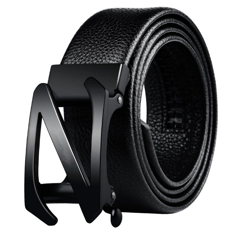 Ajaton tyylikkyys – miesten nahkavyöt, jotka täydentävät asusi (12 variaatiota)